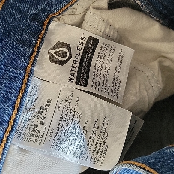 Levi's Wedgie Straight Jeans size 29 - Picture 9 of 12